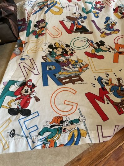 画像2: Disney Mickey Mouse letter flat sheet / ディズニーのミッキーマウス　レター　フラットシーツ