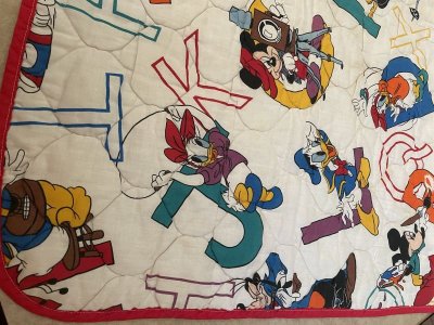 画像2: Disney Mickey Mouse letter kids blanket  / ディズニーのミッキーマウス　レター　ブランケット