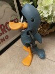 画像4:  Looney Tunes Duffy Duck shark bubble bath soaky Figure Doll  / ダフィ•ダック　サメ　バブルバス　ソーキーボトル　ドール (4)