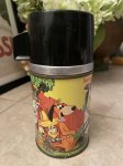 画像12: Huckleberry Hound Yogi Bear Tin Lunch Box with Thermos 1961 /　ハックルベリーハウンド、ヨギベア　ティン製　水筒付きランチボックス缶  (12)