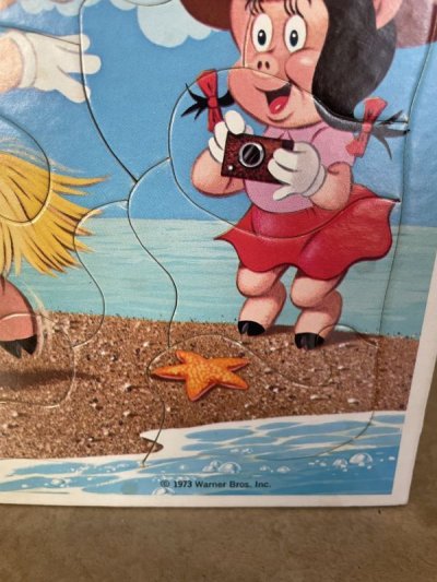 画像2: Warner Bro, Porky Pig Beach Tray Puzzle (C) / ワーナーブラザーズ　ポーキーピッグ　ビーチ　トレイ　パズル　1973年