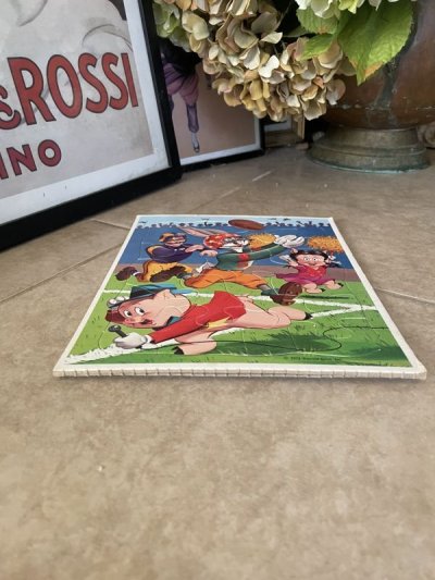 画像3: Warner Bro, Bugs Bunny Football Tray Puzzle (B) / ワーナーブラザーズ　バッグスバニー　フットボール　トレイ　パズル　1973年
