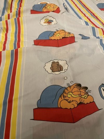 画像1: Garfield the Cat Bedtime flat sheet 1978 / ガーフィールド　ベッドタイム　フラットシーツ