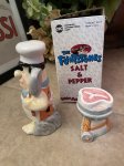 画像3: Flintstones Kiss the Cook Ceramic Salt & Pepper with Box (A) / フリントストーン　箱入り陶器製、塩コショウのセット キッス、ザ、クック (3)