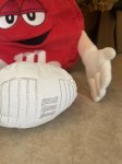 画像4: M&M’s Red plush doll Backpack/ エムアンドエムズ、エムズ　レッド　ぬいぐるみ　リュックサック　 (4)