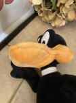 画像10: Warner Bros. Daffy Duck plush doll / ワーナーブラザーズ　ダフィダック　ぬいぐるみ (10)