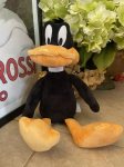 画像7: Warner Bros. Daffy Duck plush doll / ワーナーブラザーズ　ダフィダック　ぬいぐるみ (7)