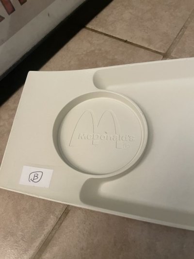 画像1: McDonald’s Mayor McCheese Plastic Tray (B) / マクドナルドのメイヤーマックチーズ、プラスチック製トレイ