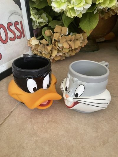 画像3:  Looney Tunes Bugs Bunny Face Plastic Mug /  ルーニーテューンズ   バックスバニー　プラスチック製　フェイスマグ