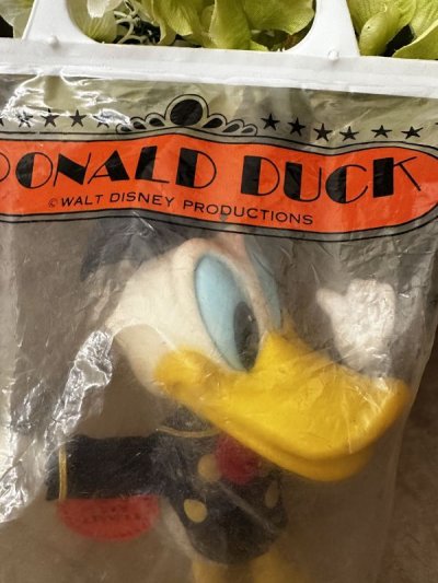 画像1: Disney DAKIN Donald Duck  Doll With Bag 70‘s / ディズニーのDakin社　袋入り、タグ付きのドナルドダック　ドール　フィギュア