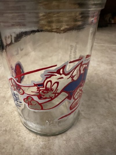 画像1: Tom&Jerry Welch’s football Glass with lid 1991 / ウェルチ　トムとジェリー　フットボール　蓋付きグラス