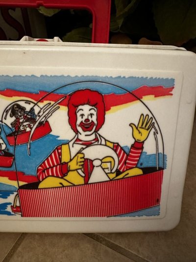 画像1: McDonald’s Happy Meal Red & white Lunch box 1987 / マクドナルド、ハッピーミールトイ  赤と白　ランチボックス