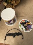 画像10: McDonald’s  Halloween white plastic Bucket with bat handle 2001 / マクドナルド  ハロウィン　白バケツ　プラスチック製　 (10)