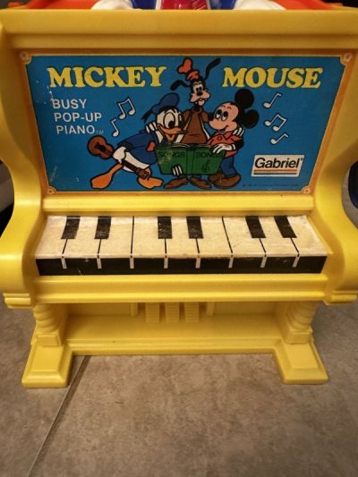 画像2: Disney Mickey Mouse busy pop-up piano Jack in the box 1975 / ディズニーのミッキーマウス　ポップアップ　ピアノ　ジャックインザボックス