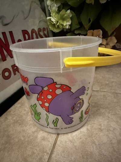 画像1: McDonald’s  Beach Toy plastic Bucket 1989 (A) / マクドナルド  ビーチトイ　透明バケツ　プラスチック製　ハッピーミール