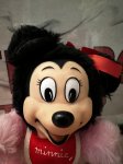 画像2: Disney Minnie Mouse Rubber Face Pink plush  Doll / ミニーマウスのラバーフェイス、ピンクぬいぐるみ　スタイ付き (2)