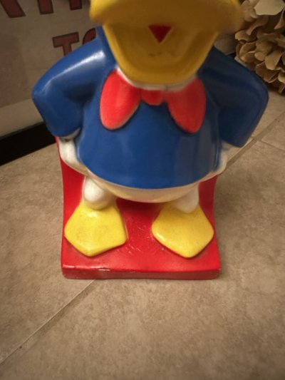 画像2: Disney Donald Duck Play Pal Vinyl doll coin bank / ディズニーのドナルドダック、プラスチック製　貯金箱