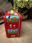 画像4: Snoopy Thermos Red Tin Lunch Box / スヌーピー アルミ製　サーモス社　レッド　ティン　ランチボックス (4)