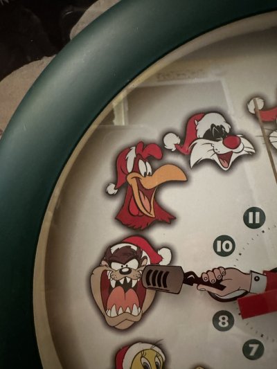 画像2: Warner Bro.  Looney tunes Plastic wall clock 2000 /  ルーニーチューン　ワーナーブラザーズ　壁時計　