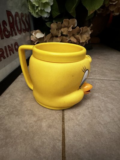 画像2:  Looney Tunes Tweety  Face Plastic Mug /  ルーニーテューンズ   トゥイーティー プラスチック製　フェイスマグ