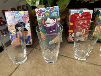 画像1: McDonald’s Collectors Glass set of ６ with box(Sealed) / マクドナルド コレクターズ　グラス　箱入り6個セット　日本未入荷