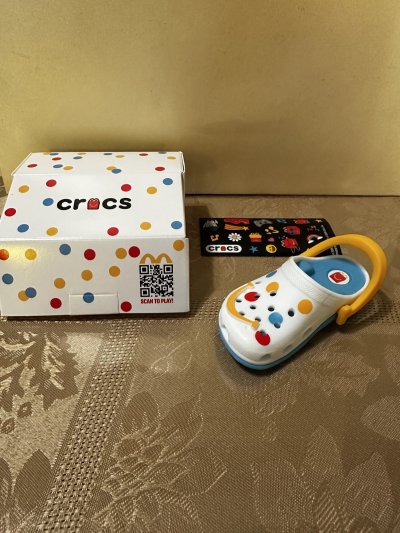 画像2: McDonald’s Crocs keychain #1 with box(Sealed) / マクドナルド クロックス　#1 箱入りキーホルダー　日本未入荷