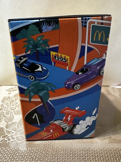 画像2: McDonald’s Collectors Glass Hot Wheel with box(Sealed) / マクドナルド コレクターズグラス　ホットウィール、バービー箱入り　日本未入荷