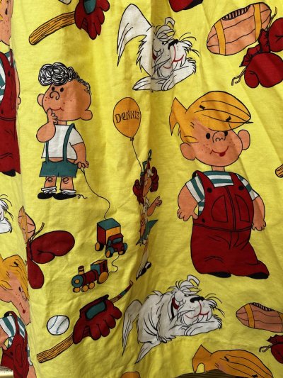 画像1: Dennis the Menace fabric Curtain Yellow (A) / わんぱくデニスの布製　カーテン　イエロー