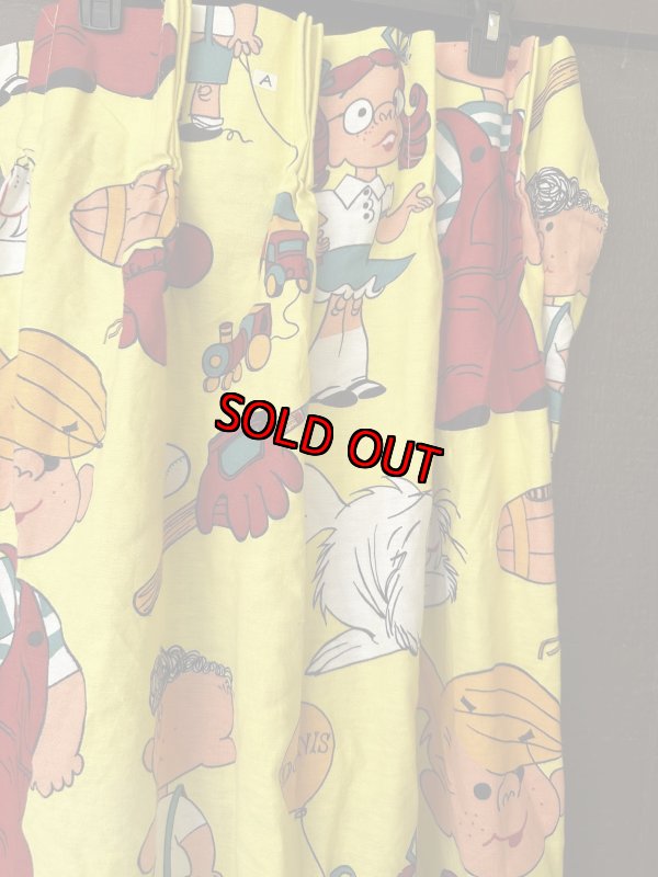 画像1: Dennis the Menace fabric Curtain Yellow (A) / わんぱくデニスの布製　カーテン　イエロー (1)