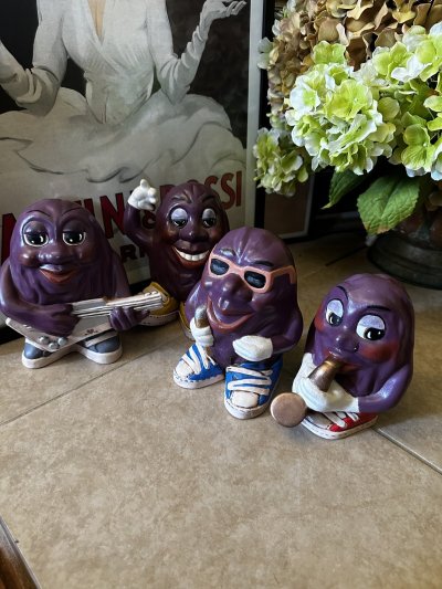 画像3: California Raisins ceramic figure Doll 18cm Microphone 1988 / カリフォルニアレーズン　18cm 陶器製　マイク　大きめドール　フィギュア