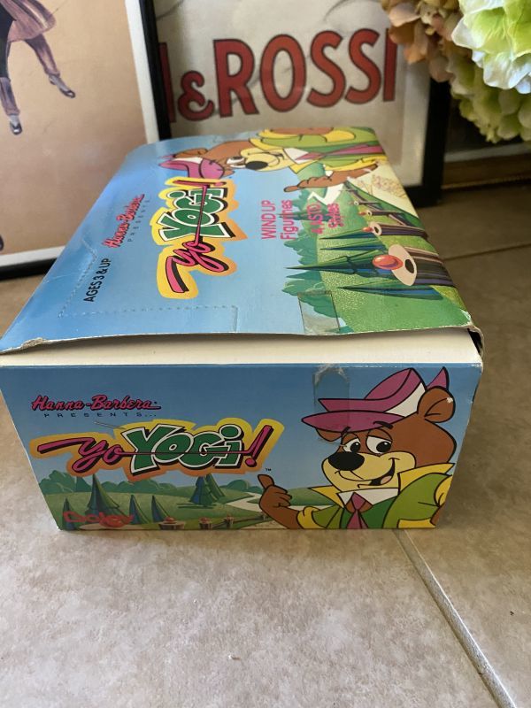 Hanna Barbera Yogi Bear Wind Up With Box ハンナバーベラの箱入りヨギベア ハックルベリーハウンド ウィンドアップ トコトコ人形セット