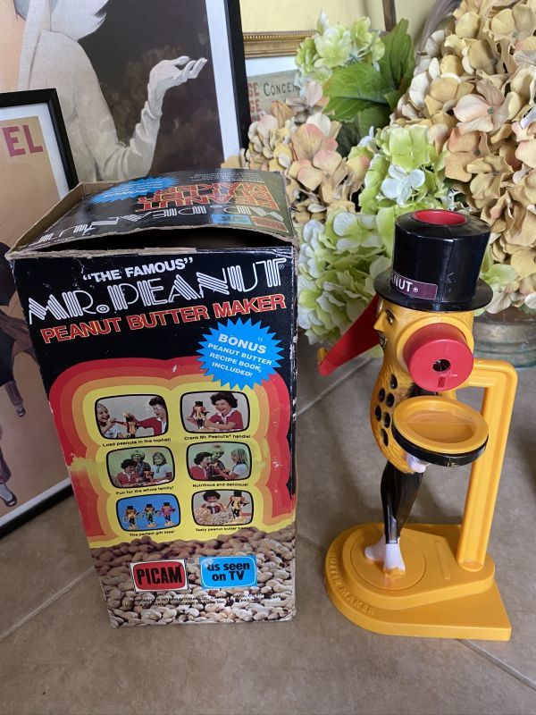 Mr Peanuts Peanuts butter maker with box / ミスターピーナッツ の