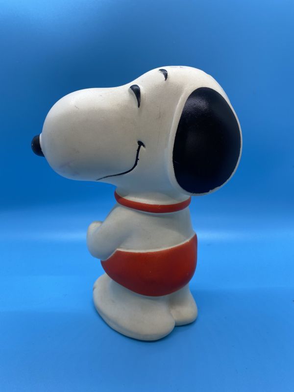 Peanuts Soopy Plastic Coin Bank Doll / ピーナッツ スヌーピー