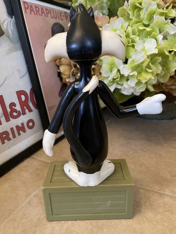 Looney Tunes Sylvester DAKIN Plastic Coin Bank 1971 / ルーニー