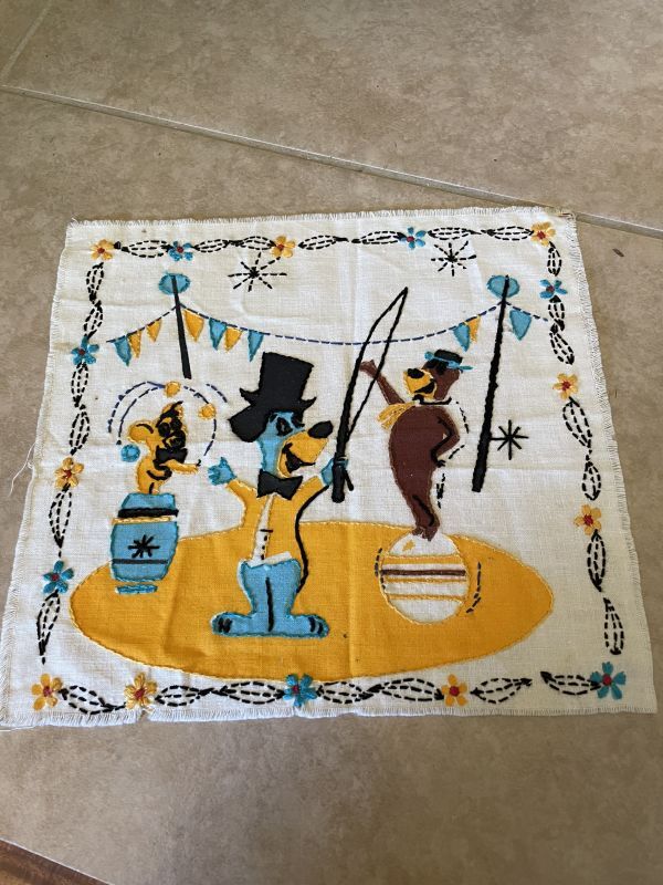 Huckleberry Hound & Yogi Bear fabric stitch sheet / レア